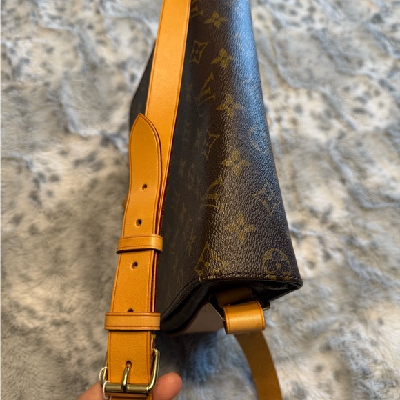 Cartouchiere LV bag - Picture 8 of 13